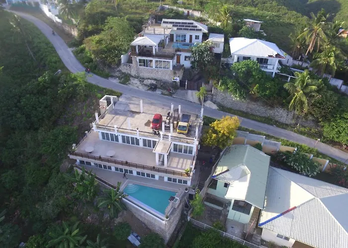 Seaview Mansion Deluxe 9 Aparthotel 3*